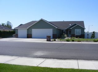 601 Lupine Dr S, Moses Lake, WA 98837