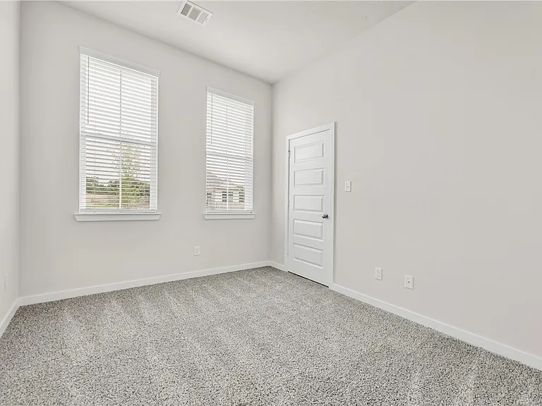 6004 Badger St — Photo 10