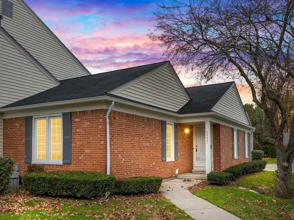 37401 Stonegate Cir, Clinton Township, MI 48036