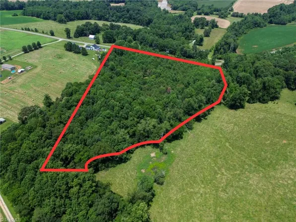 2635 Sprouse Rd, Boonville, NC 27011
