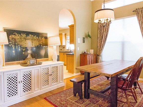 5th image of 3865 Alamanda Dr