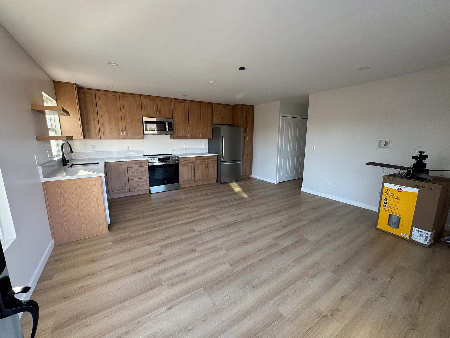 2 bed, 799 sqft, $2,730 — Photo 1