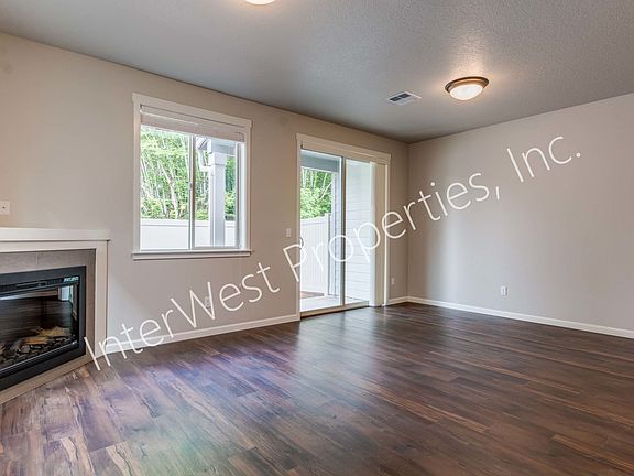 5th image of 10300-10407 NE 61st Cir #10301