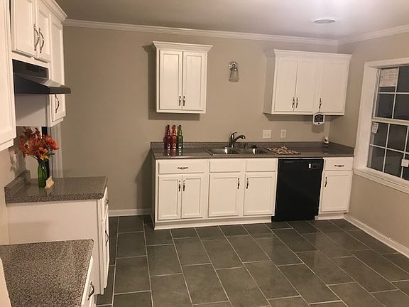 4th image of 4651 White Fox St