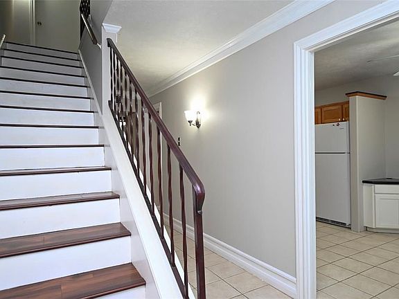 2nd image of 5239 Arboles Dr APT P