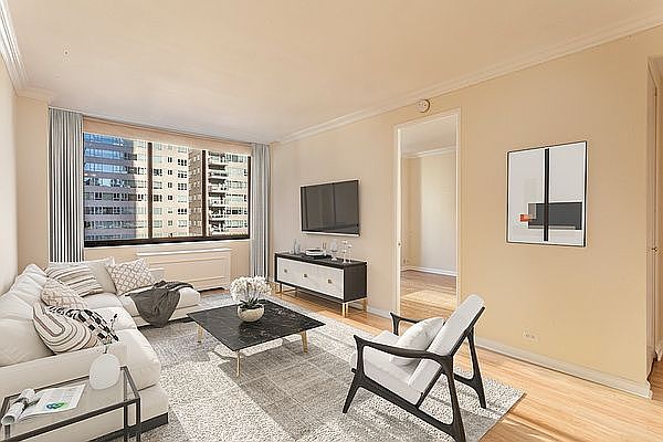 1st image of 210 E 65th St APT 9J
