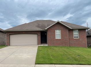 3546 S Juniper Ave, Springfield, MO 65804