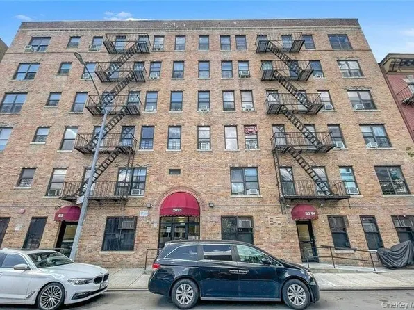2023 Belmont Avenue #5d, Bronx, NY 10457