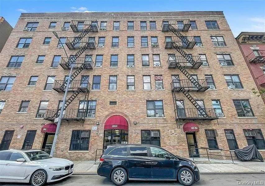 2023 Belmont Avenue #5d photo 1