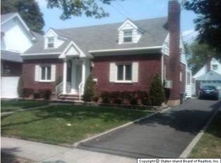 205 Princeton Ave, Staten Island, NY 10306