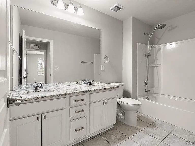 31065 Tremont Ln — Photo 29