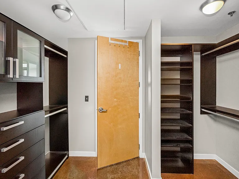 600 12th Ave S #1411 — Photo 24