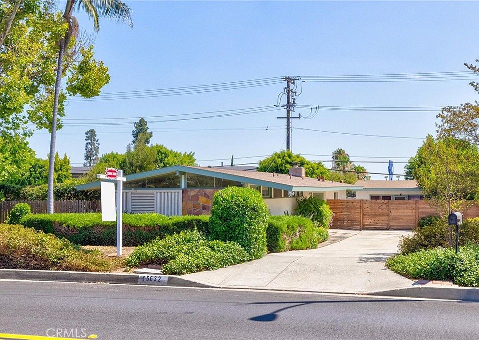 1st image of 15632 Janine Dr