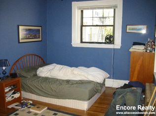 50 Babcock St #10, Brookline, MA 02446