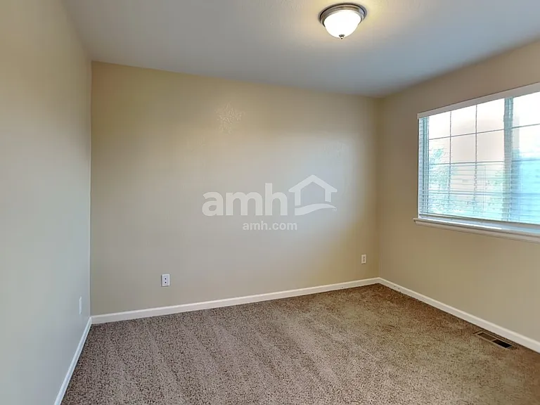 17827 Domingo Dr — Photo 18