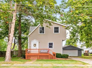 1411 W Grove St, Bloomington, IL 61701