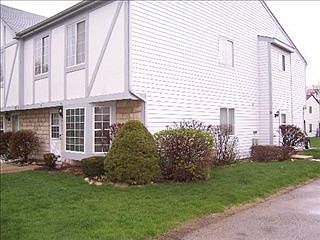 1st image of 123 N Hale Ave
