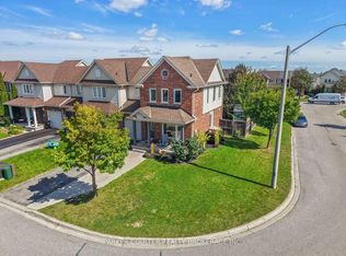 104 Bentley Cres, Barrie, ON L4N0Z1