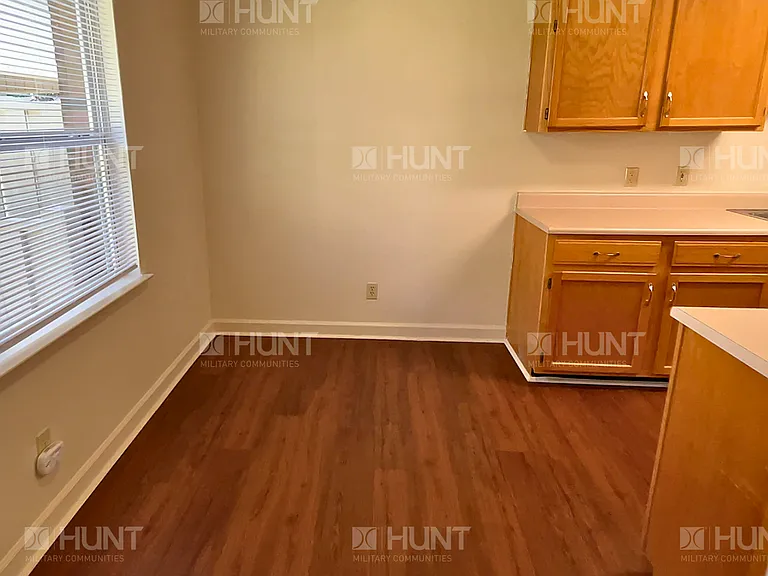 1448B Grissom Ct — Photo 7