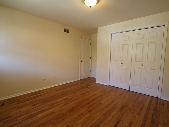 4th image of 1078 N Hermitage Ave APT 1