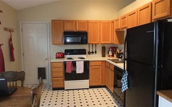 5th image of 2600 Cashel Ct