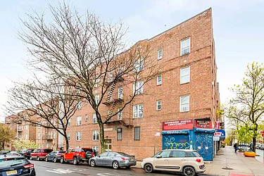 51-01 Skillman Avenue in Sunnyside