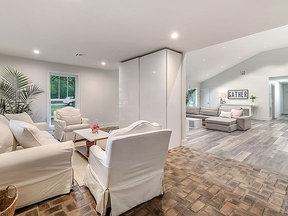 4th image of 120 Revere Dr