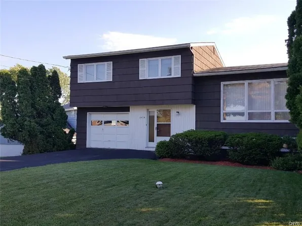 1474 Salt Springs Rd, Syracuse, NY 13214