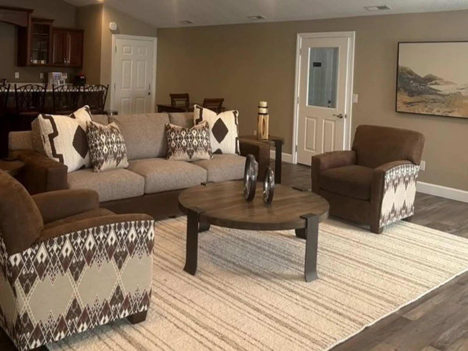 Nobl Park Apartments — Photo 4