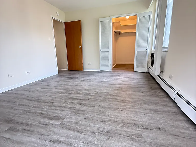 Maple Ave — Photo 12