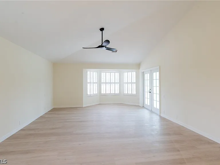 15200 Sweetwater Ct — Photo 27