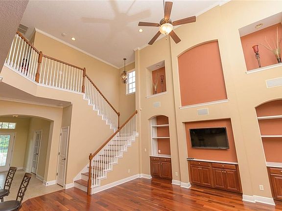 3rd image of 529 Manns Harbor Dr