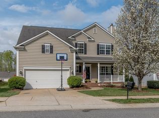 8125 Chatham Oaks Dr, Concord, NC 28027