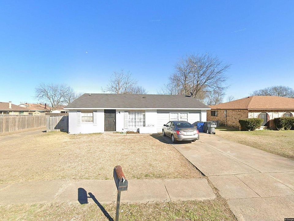 1st image of 2746 Town North Dr