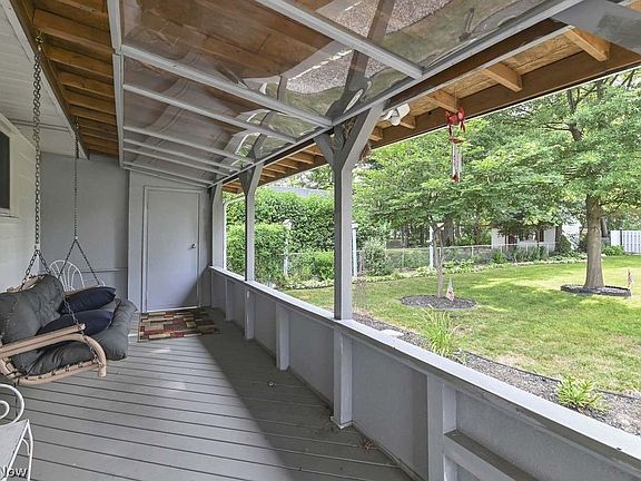 5th image of 8088 Wesley Dr