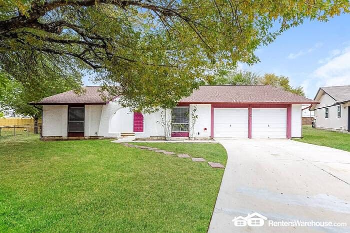 1st image of 4619 Lakeway Dr
