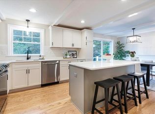 4 Bullard Cir, Medway, MA 02053