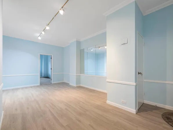 30 West 60th Street image 12 of 20