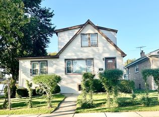 7458 W Winona St, Harwood Heights, IL 60706