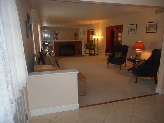 2nd image of 7150 Greenfield Dr