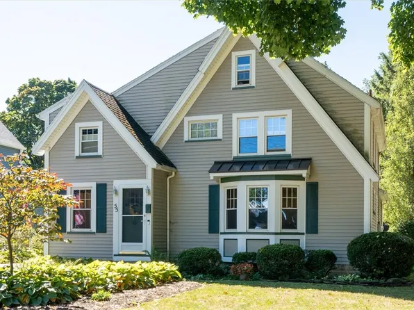 55 Pearson St, Rochester, NY 14612