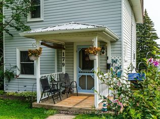 179 7th St, Midland, ON L4R 3Z3