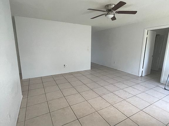 4th image of 1537 Barbarie Ln #1537