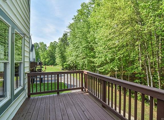 5th image of 5632 Beacon Hill Dr #5632