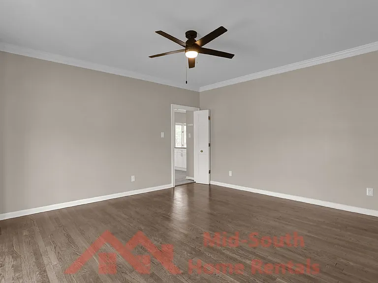 2654 Fox Creek Dr — Photo 18