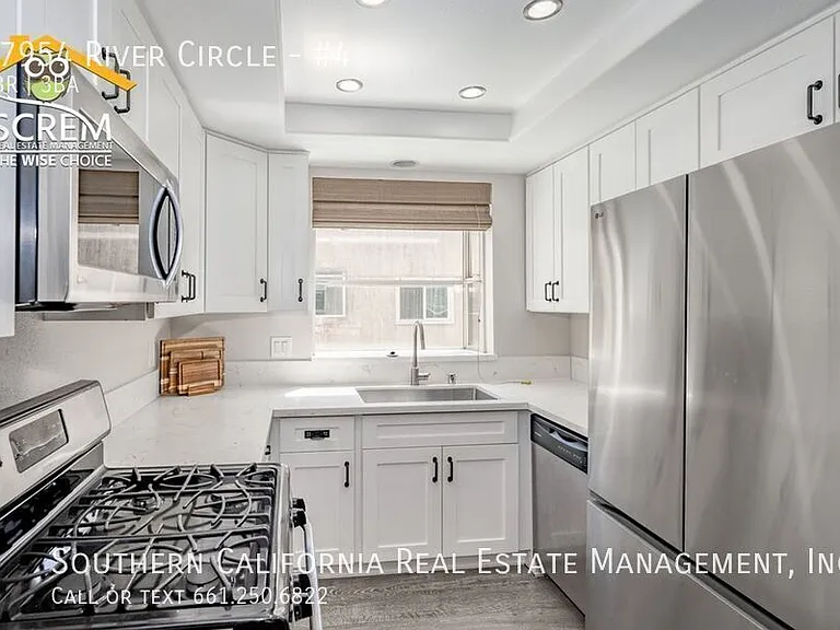 17954 River Cir #4 — Photo 11