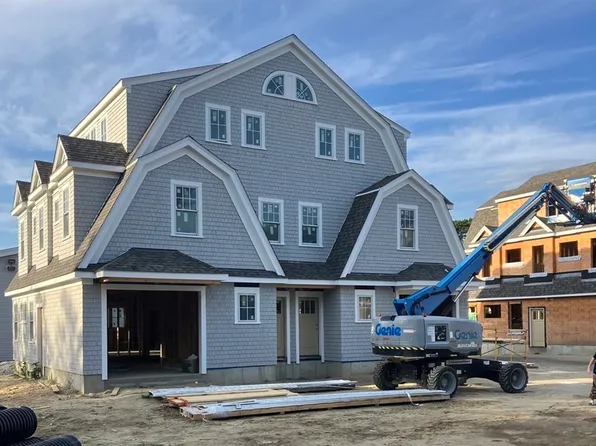 Two Railroad Ave #2, Duxbury, MA 02332