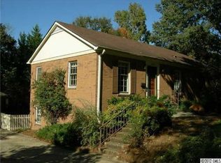 2920 Brookridge Ln, Charlotte, NC 28211