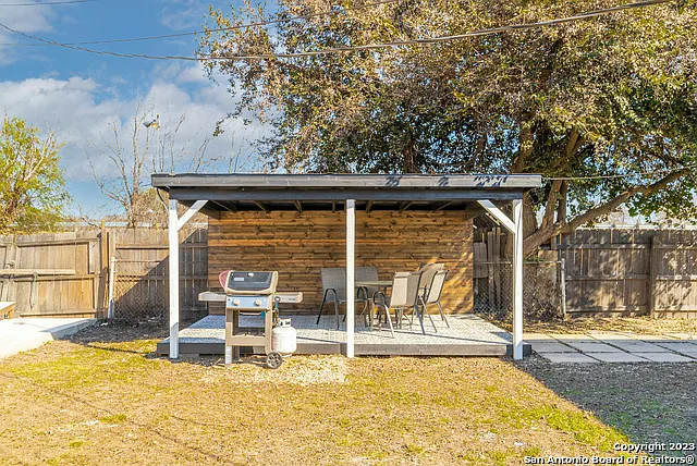 475 E French Pl — Photo 42