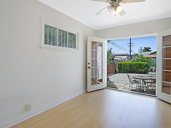 4th image of 3761 Greenfield Ave